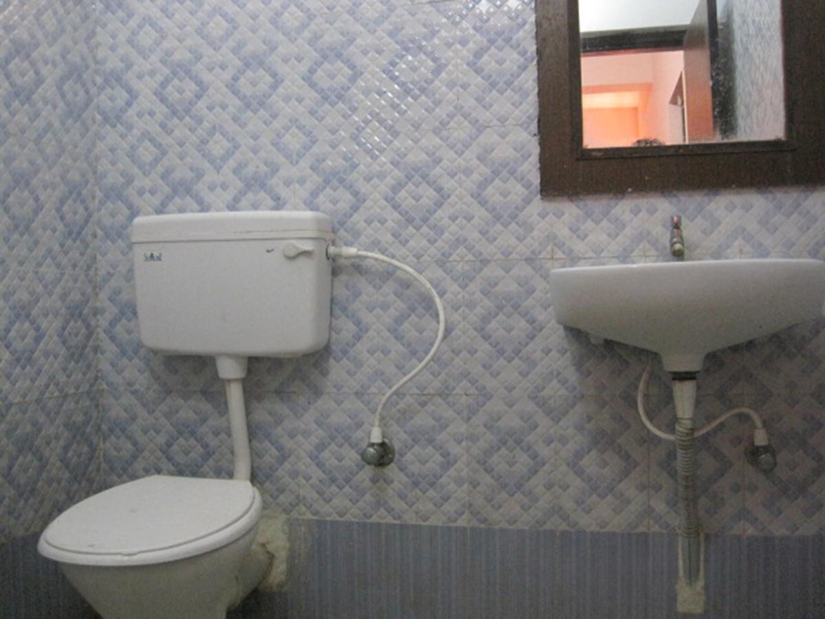 Hotel Arya Palace Puri Luaran gambar