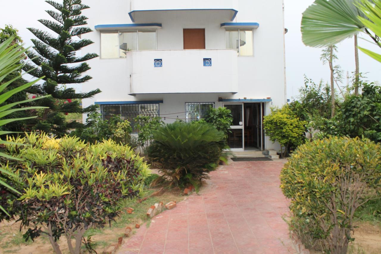 Hotel Arya Palace Puri Luaran gambar